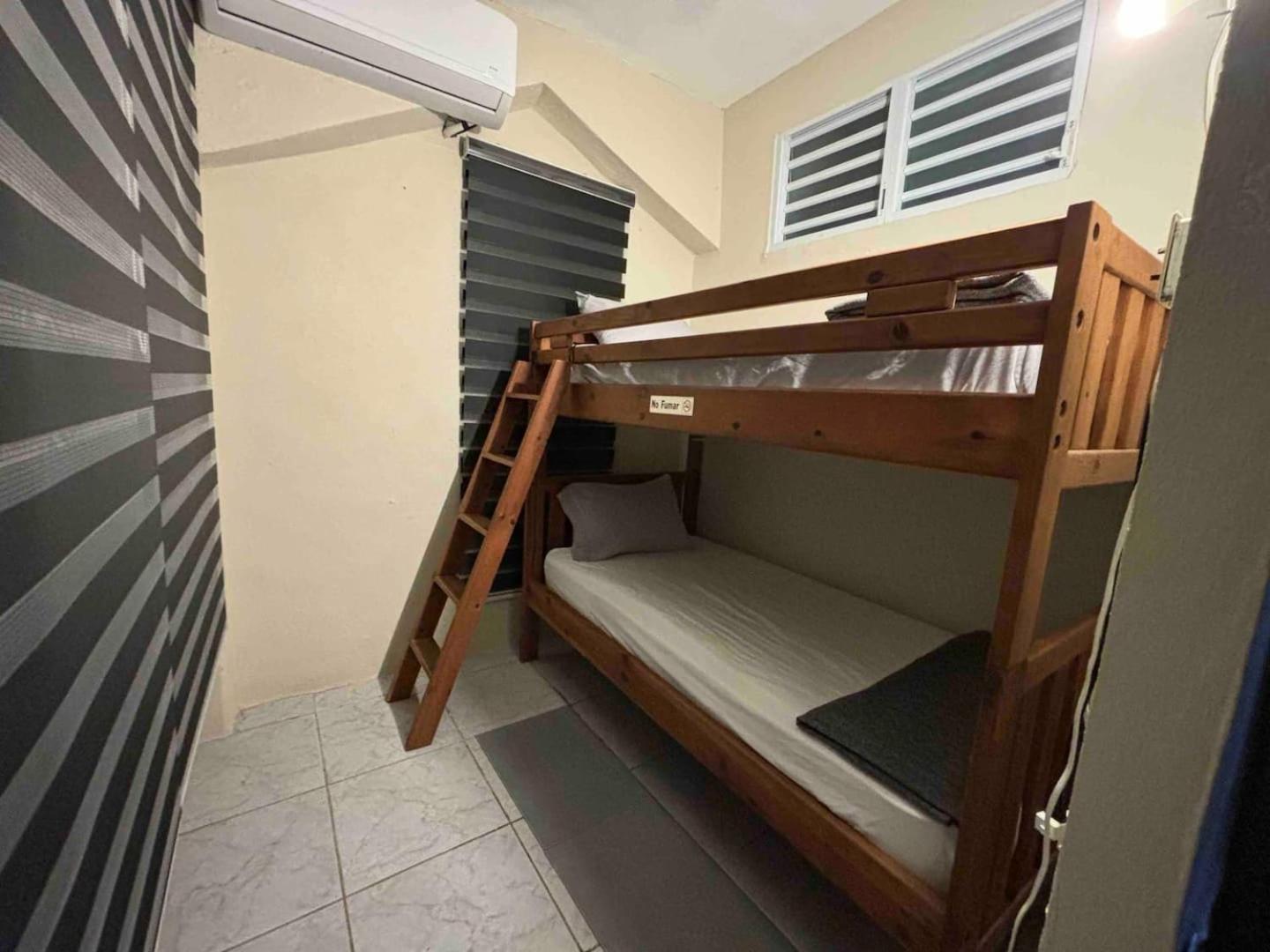 Salo-casa 4 Bdrm House By Here Pr San Juan