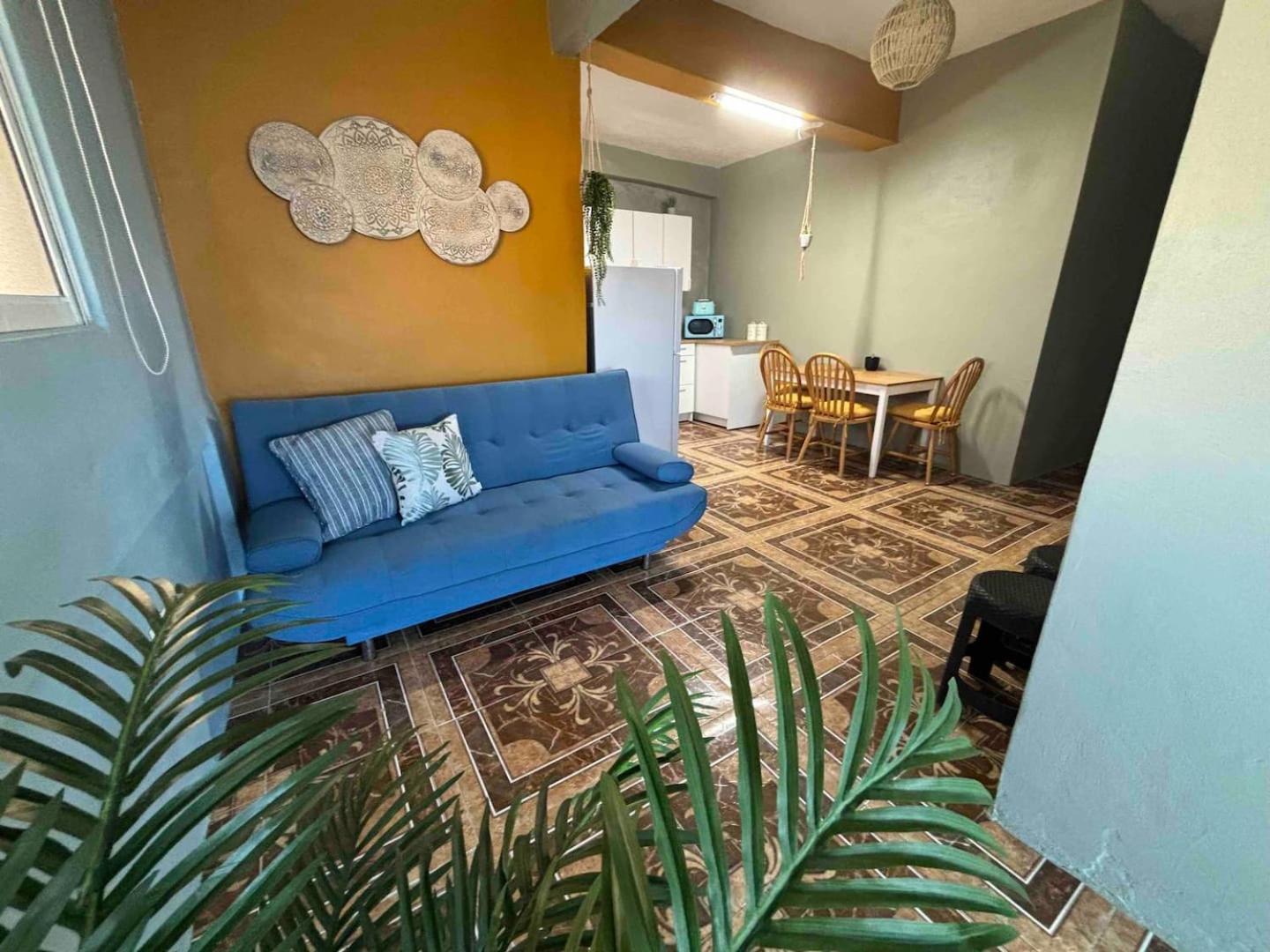 Salo-casa 4 Bdrm House By Here Pr Apartamento