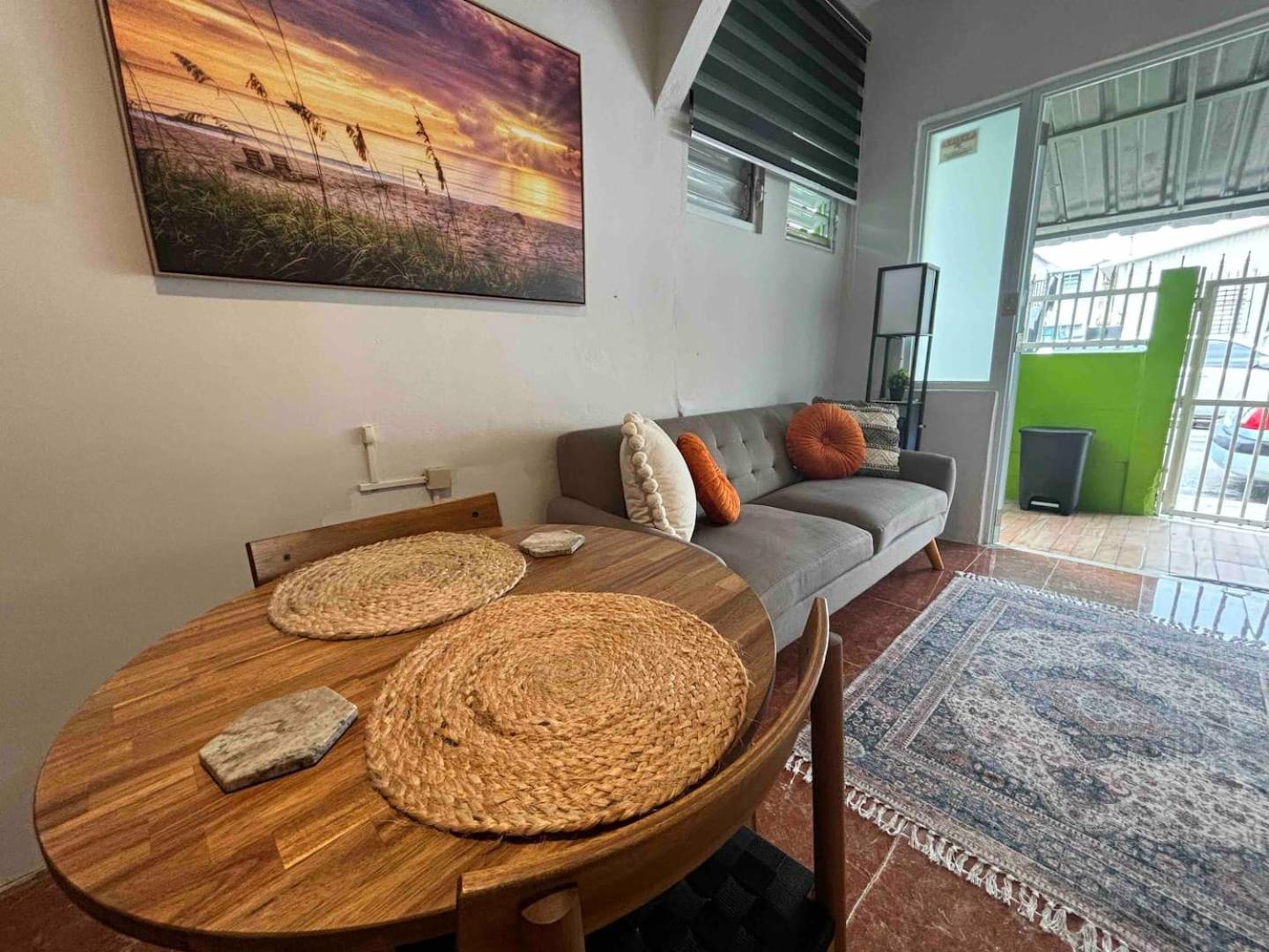 Salo-casa 4 Bdrm House By Here Pr Apartamento